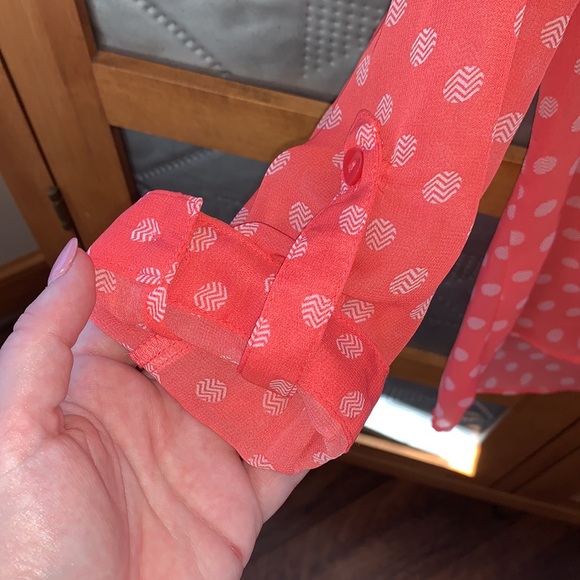 Tie Front Top - Picture 3 of 6